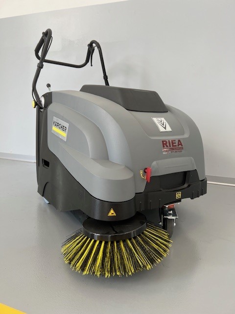 SPAZZATRICE INDUSTRIALE KARCHER